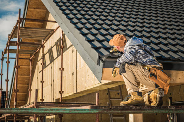 Best Roof Gutter Cleaning  in North Bay Shore, NY